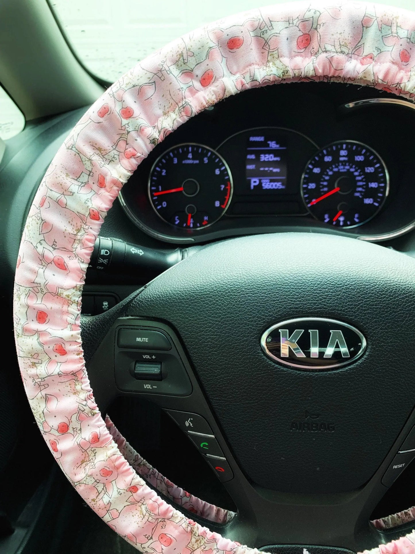 Pig Steering Wheel Cover Moonshadow Caravan