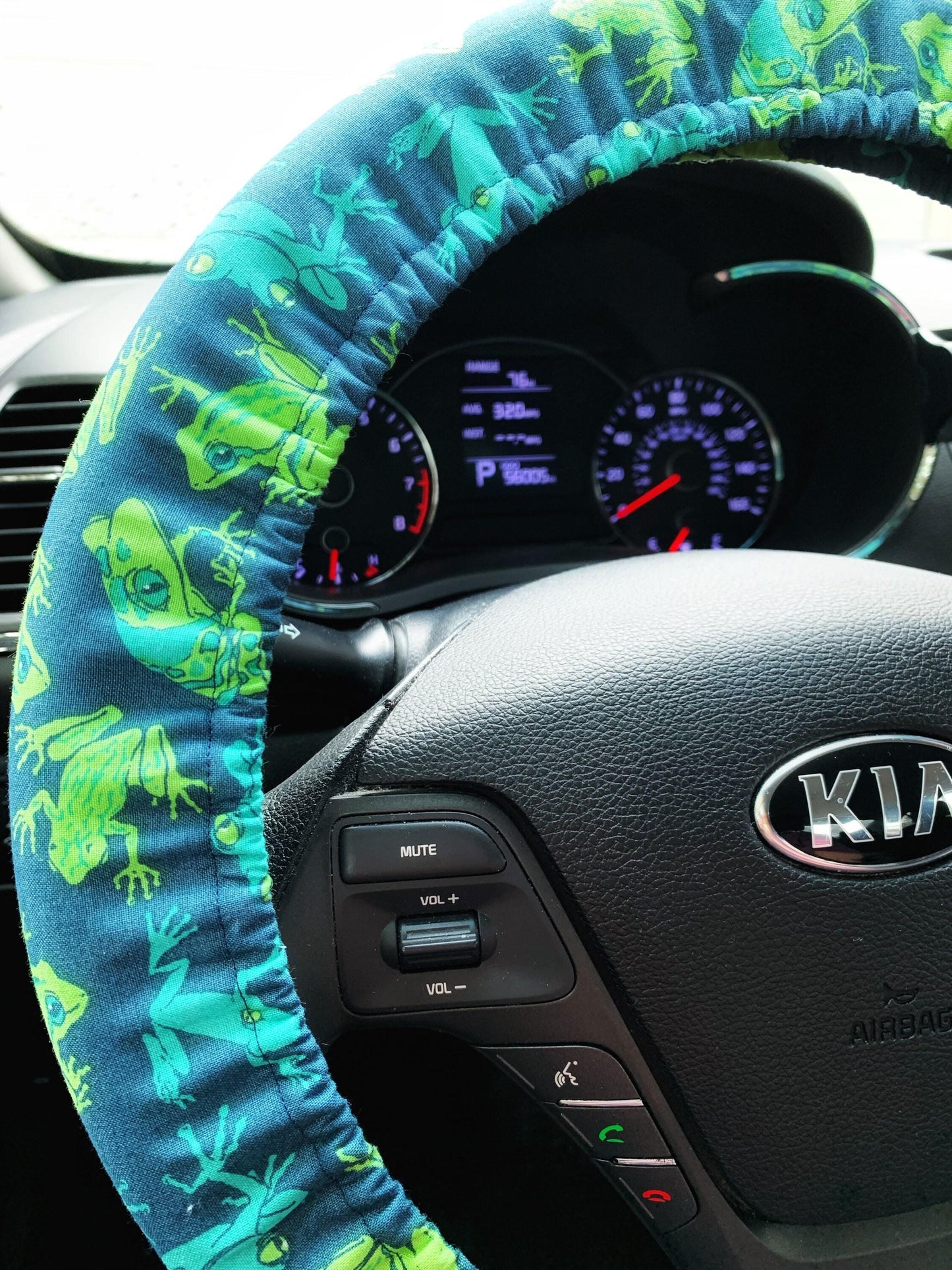 Frog Steering Wheel Cover