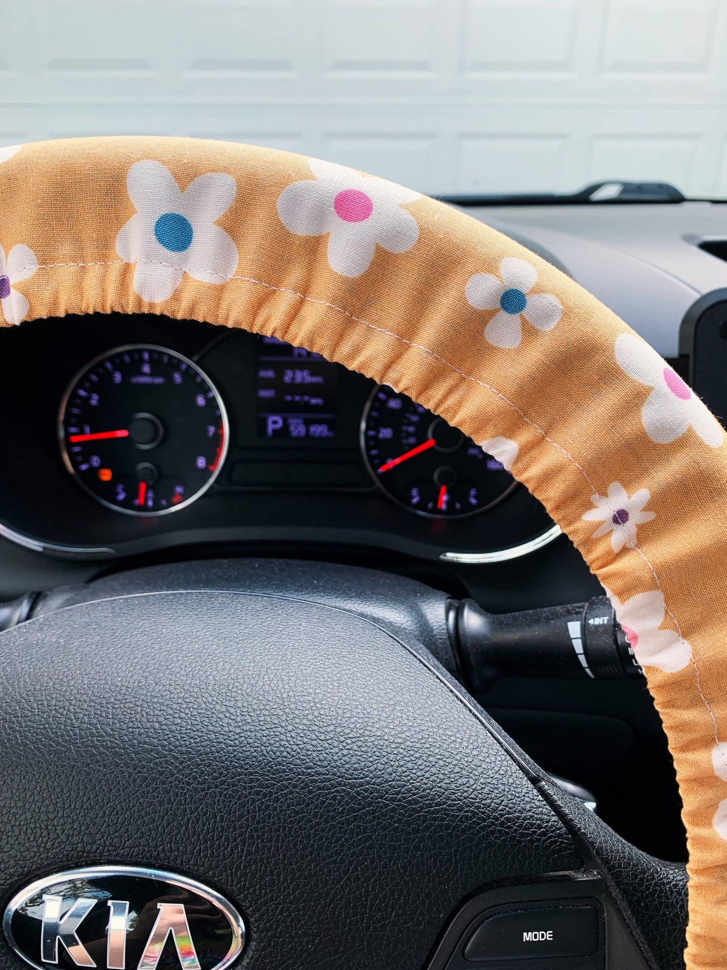 Retro Flower Power Steering Wheel Cover