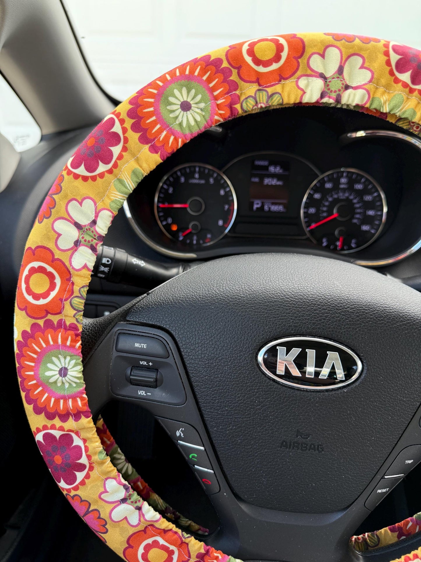 Yellow Green Retro Floral Steering Wheel Cover