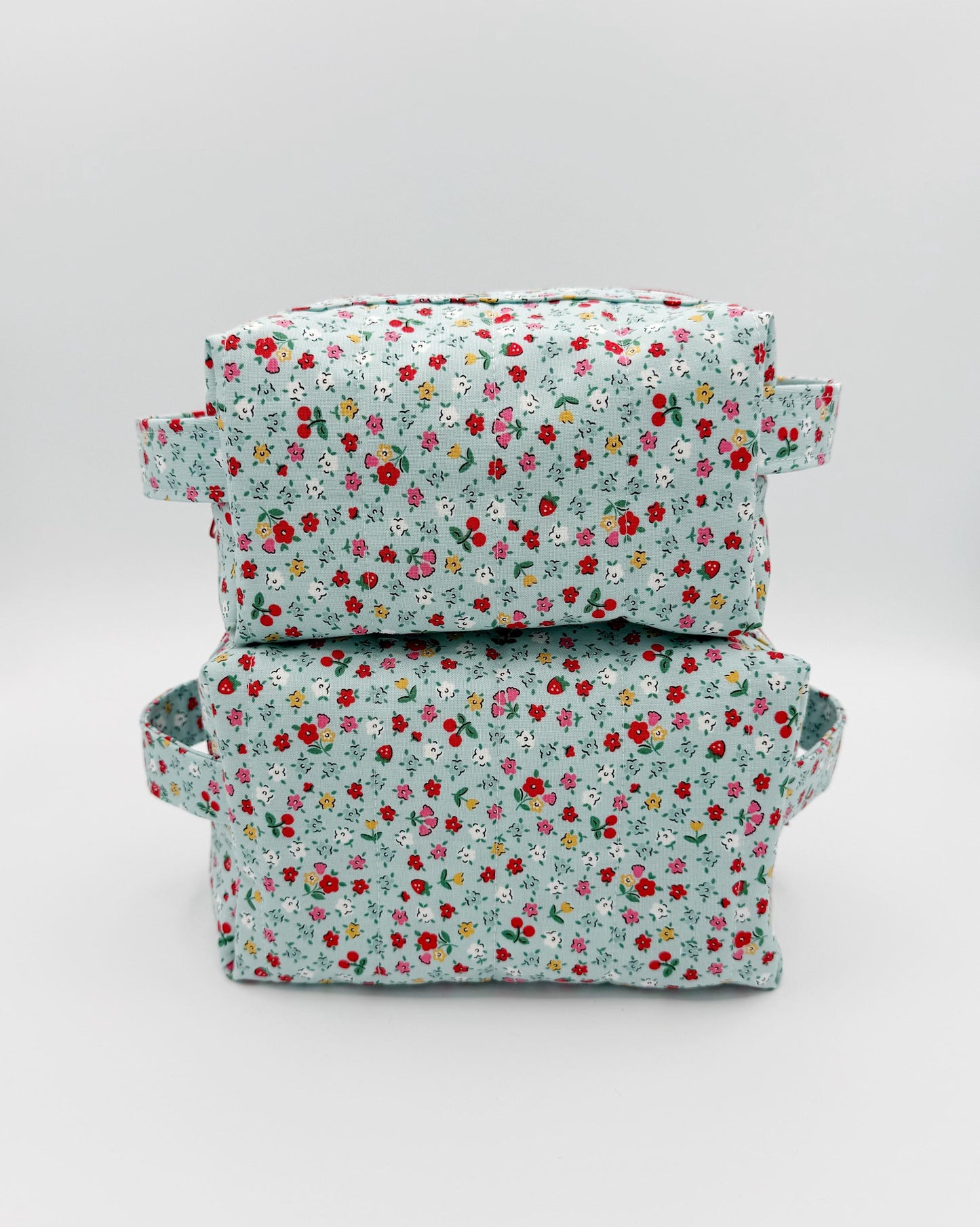 Medium Bitty Blossoms Quilted Boxy Bag, Handmade Makeup Case