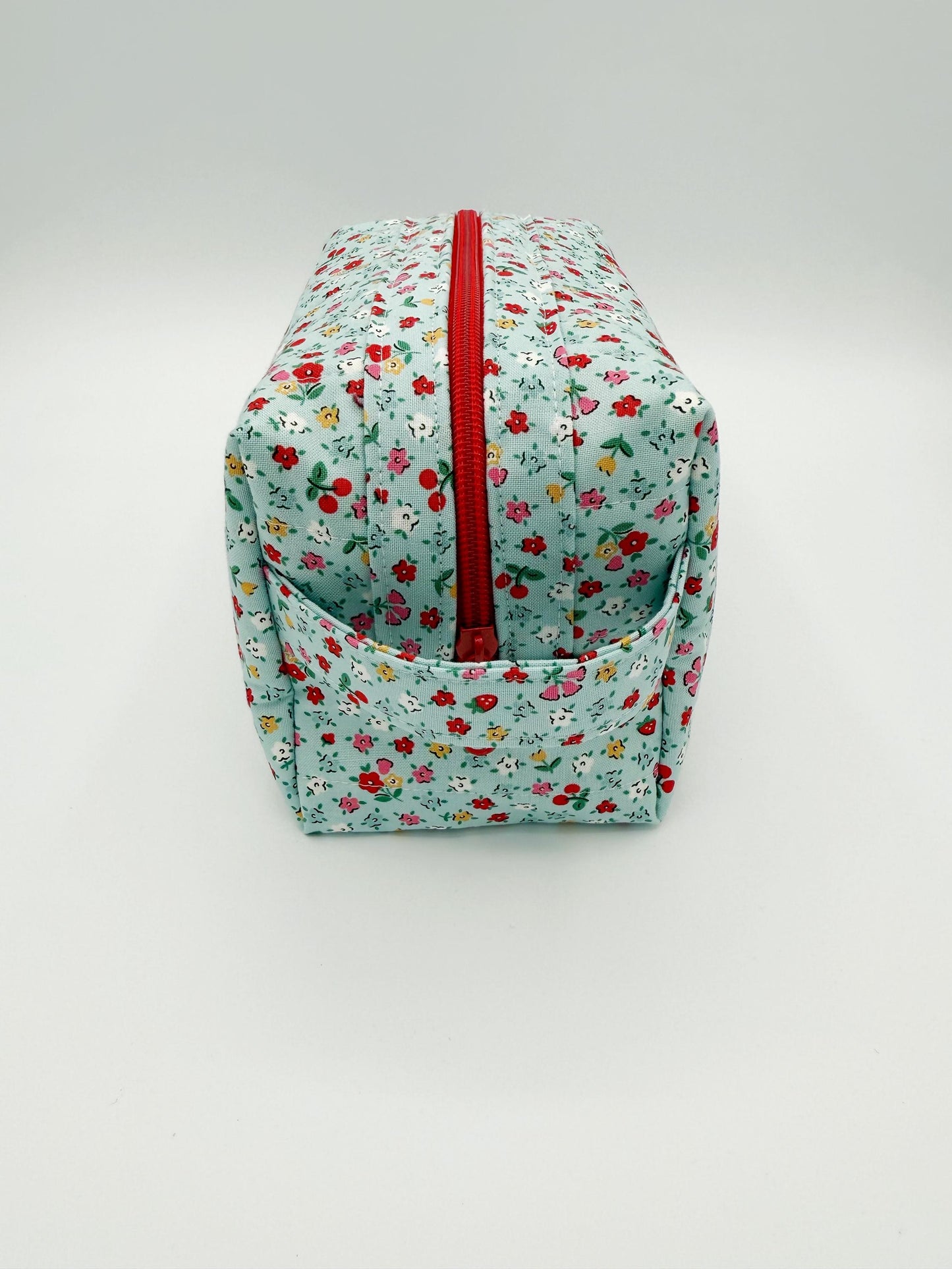 Medium Bitty Blossoms Quilted Boxy Bag, Handmade Makeup Case