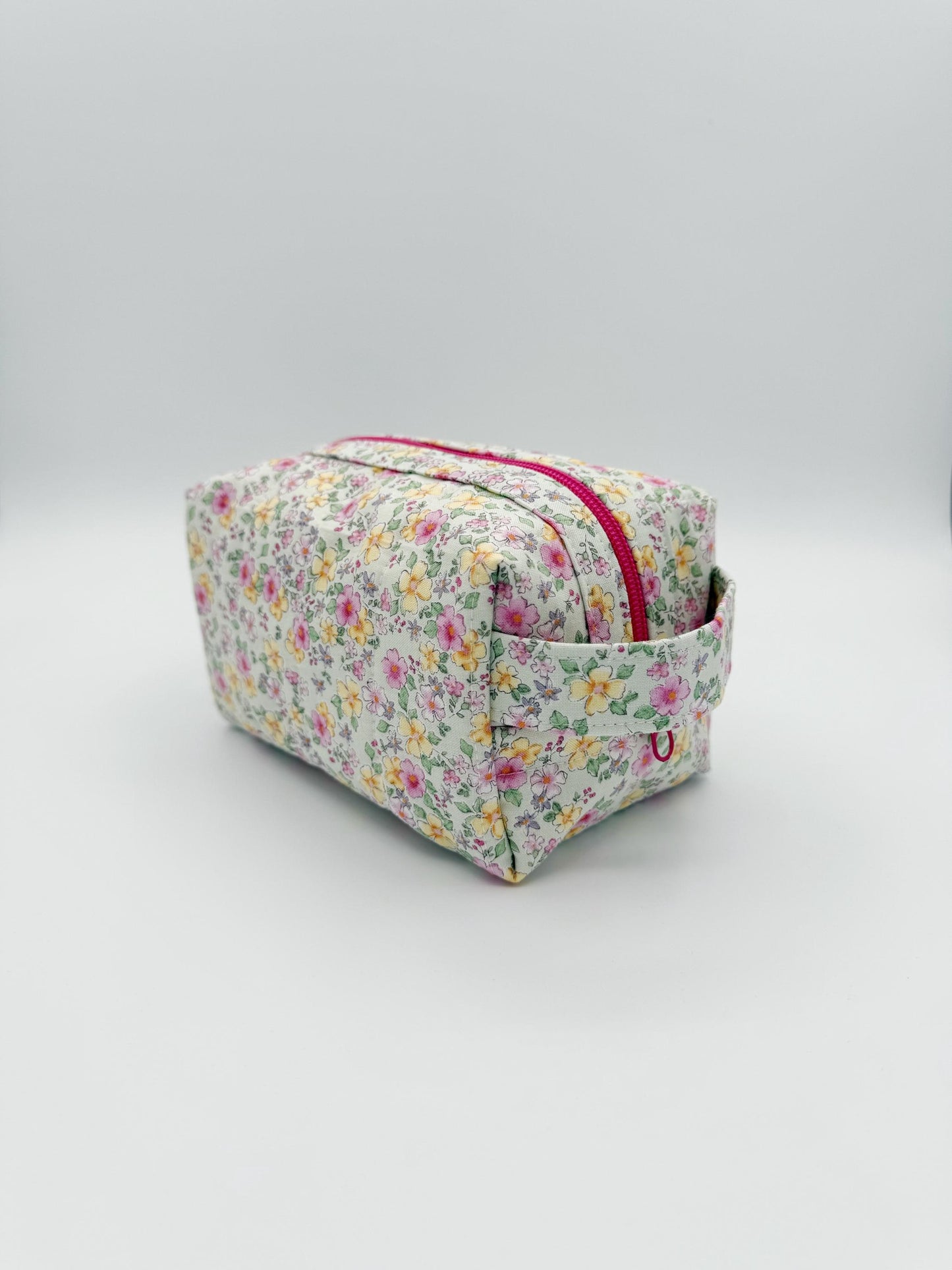 Vintage Style Floral Quilted Boxy Makeup Bag, Small Size
