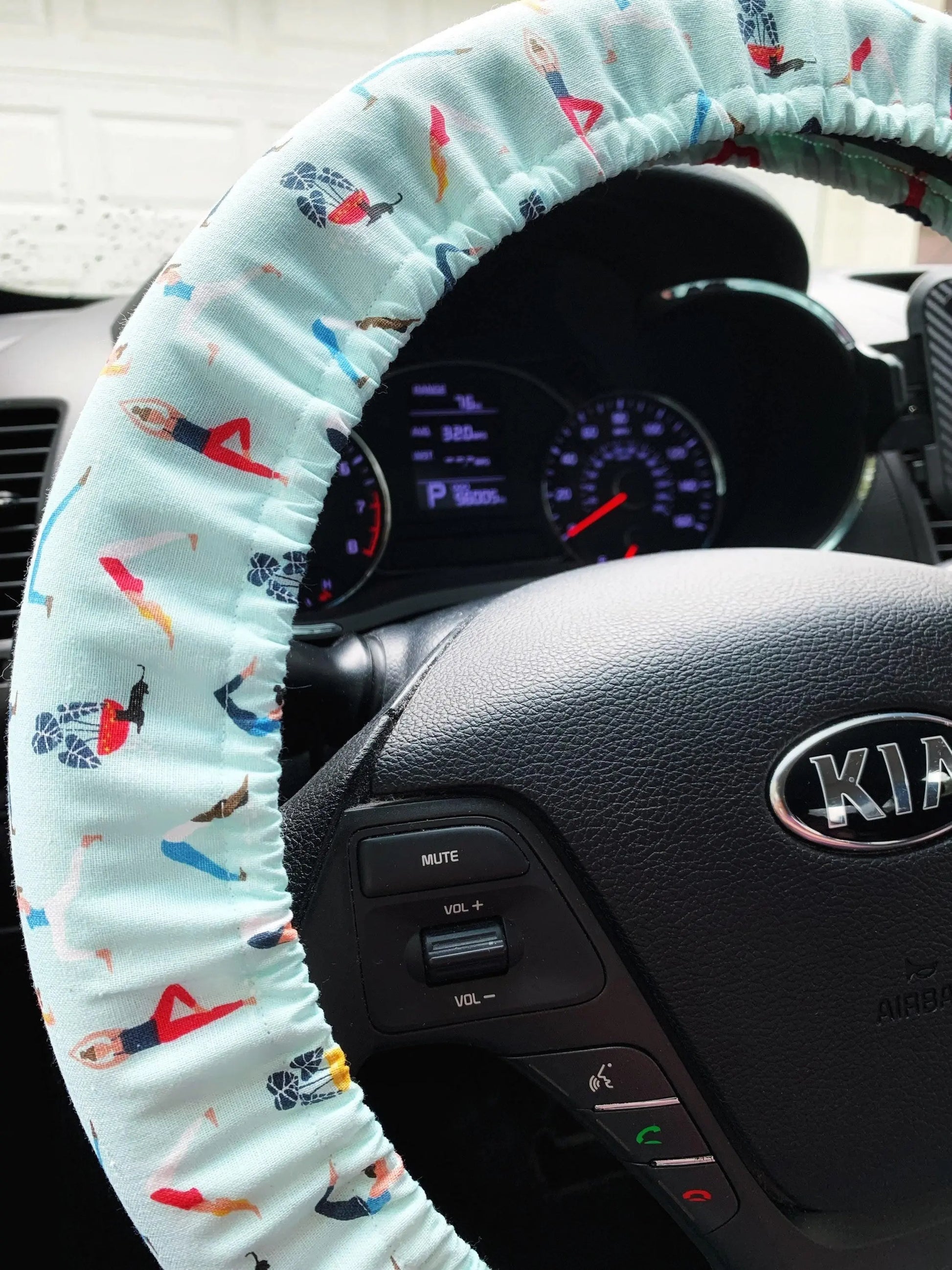 Yoga Steering Wheel Cover Moonshadow Caravan