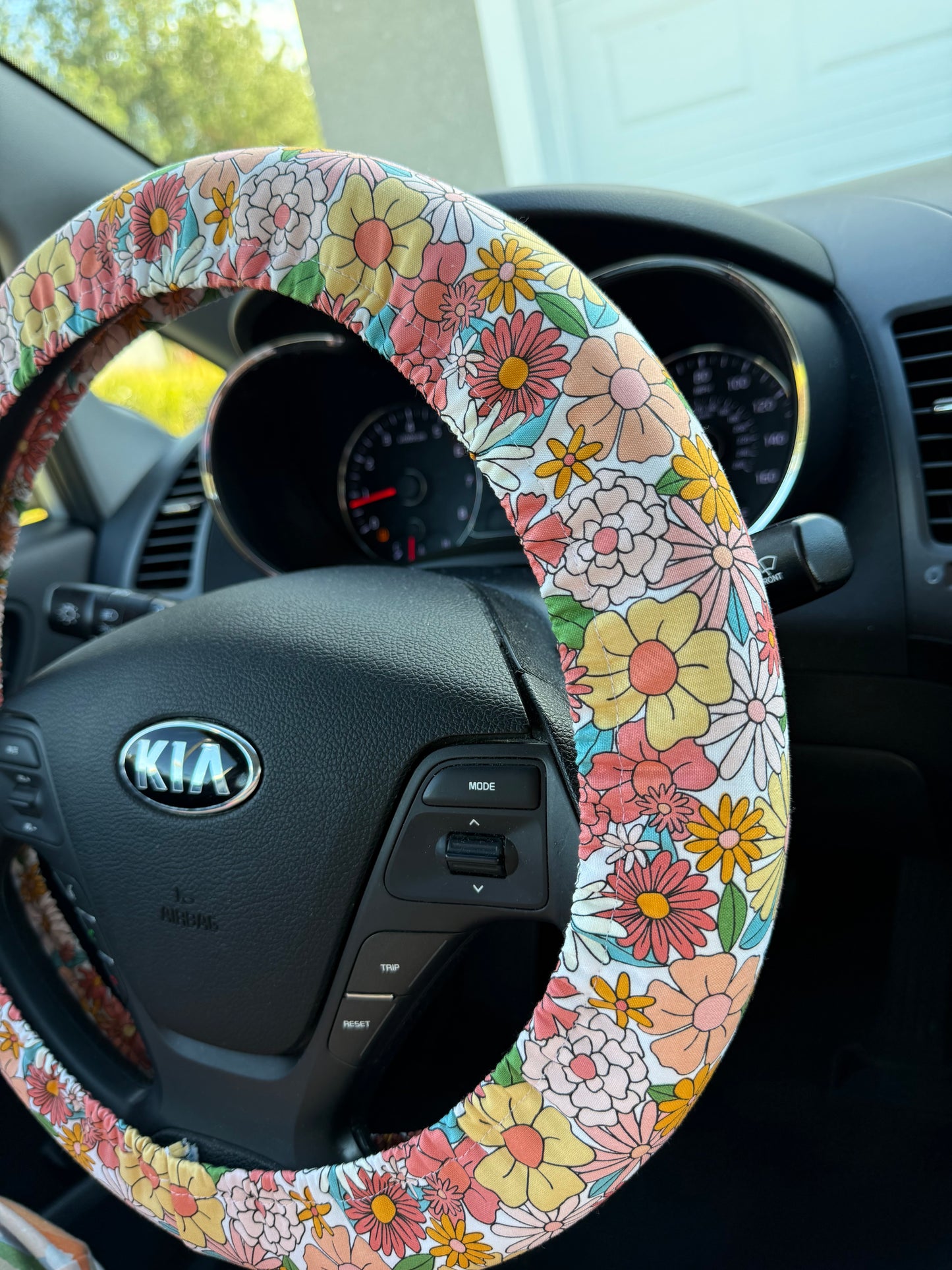 Retro Flower Steering Wheel Cover, Universal Custom Fit