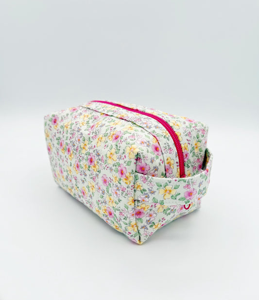 Vintage Style Floral Quilted Boxy Makeup Bag, Small Size