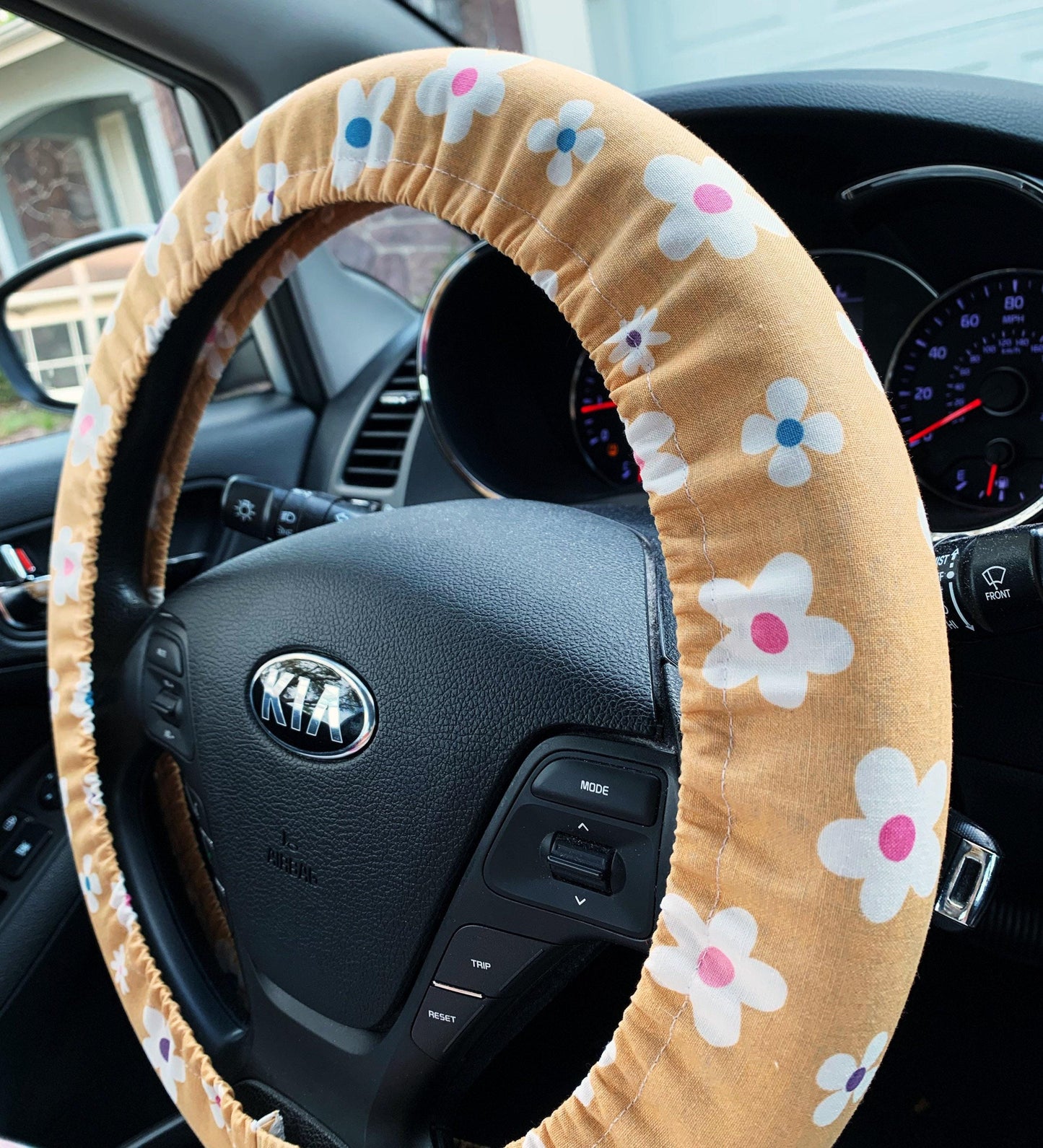 Retro Flower Power Steering Wheel Cover