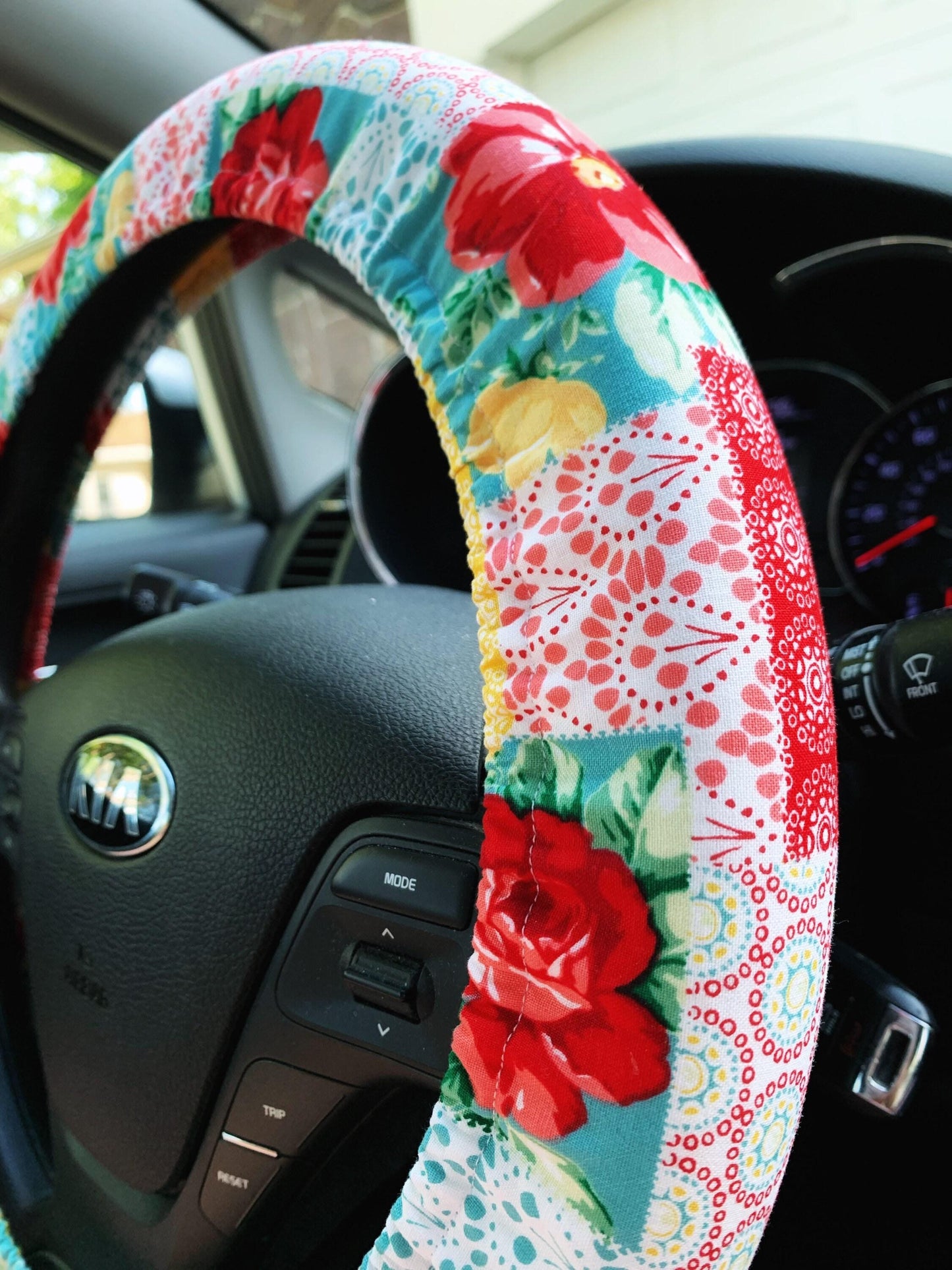 Rose Patchwork Steering Wheel Cover