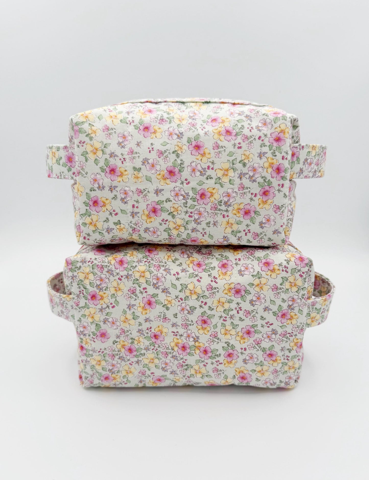Vintage Style Floral Quilted Boxy Bag, Medium Size Makeup Case