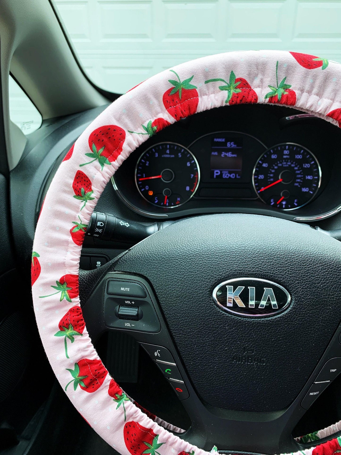 Light Pink Dot Strawberry Steering Wheel Cover