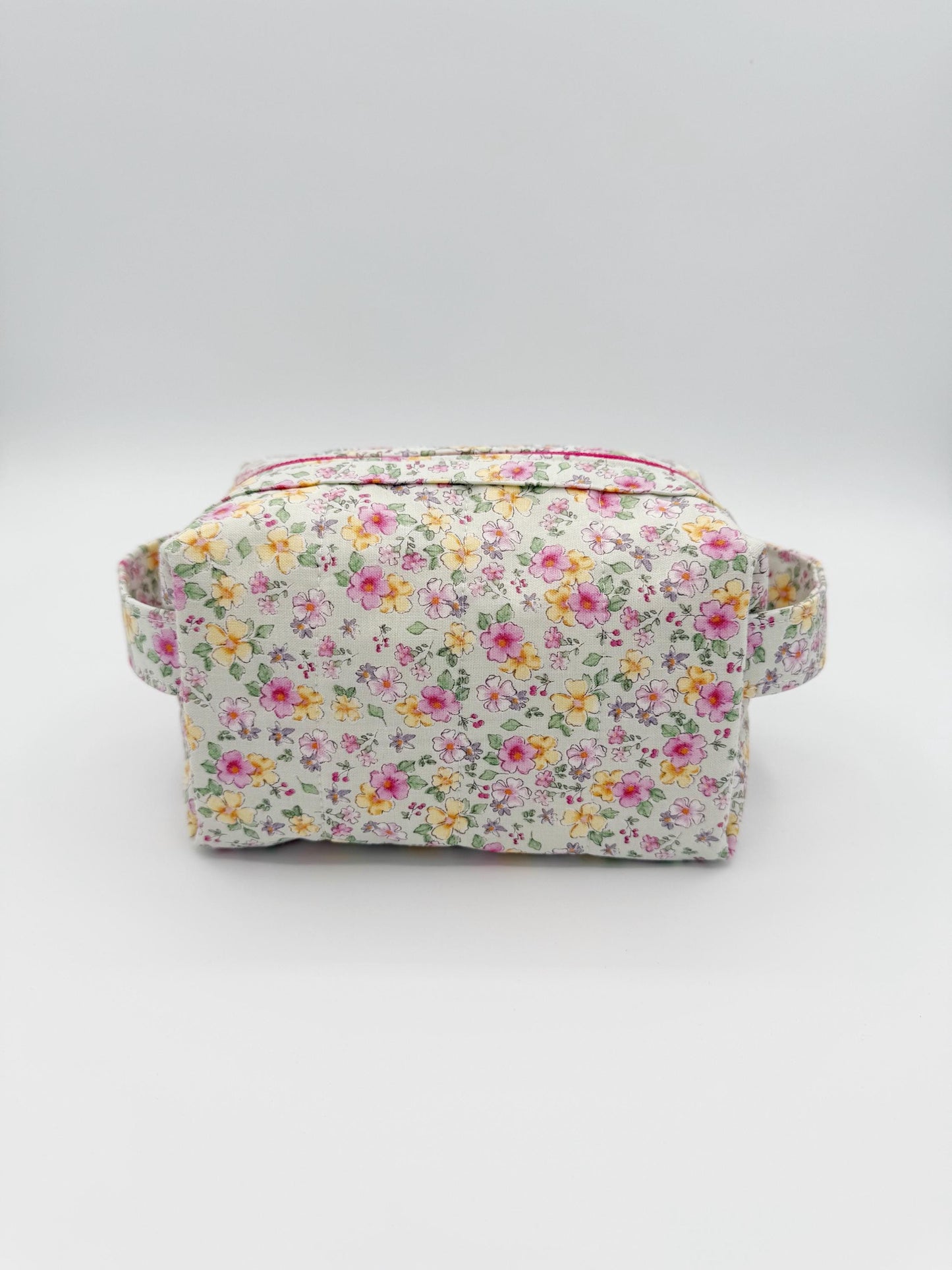 Vintage Style Floral Quilted Boxy Makeup Bag, Small Size