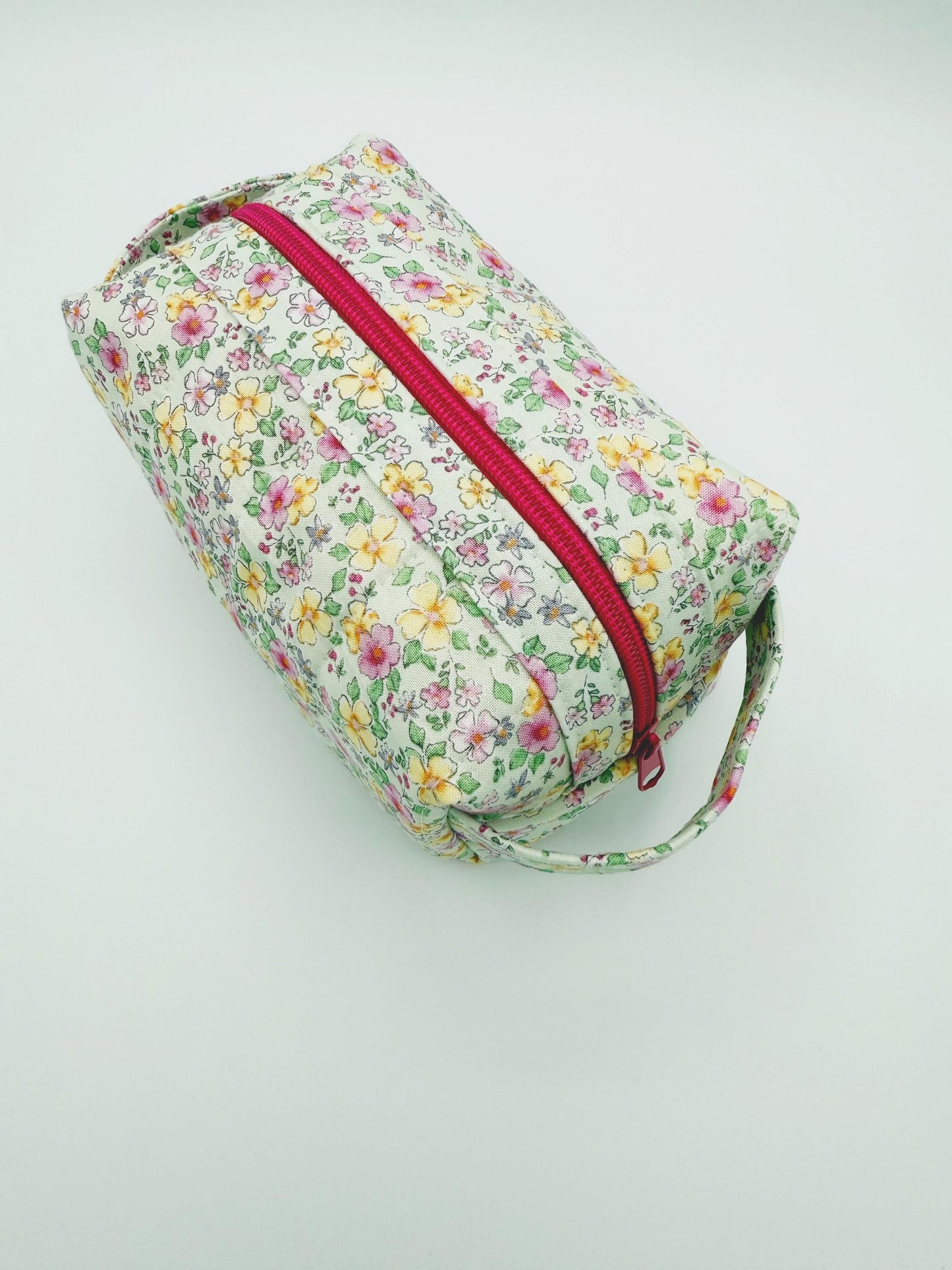 Vintage Style Floral Quilted Boxy Makeup Bag, Small Size